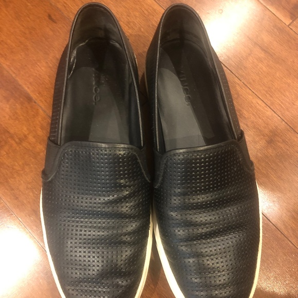 Vince Blair Slip-On Sneaker - Picture 3 of 4